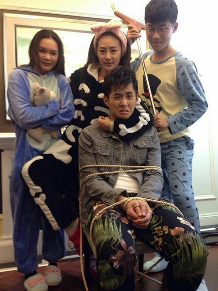 合租男女