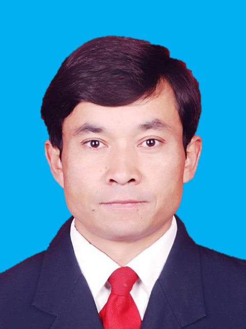  p>艾散·玉苏普,乌什县副县长,阿克托海乡党委书记 /p>