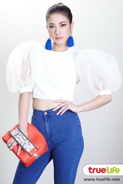  p>沃恩吉莱·勒姆威拉伊(pang),1985年1月14日出生于泰国曼谷,泰国女