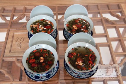 三炮台盖碗茶
