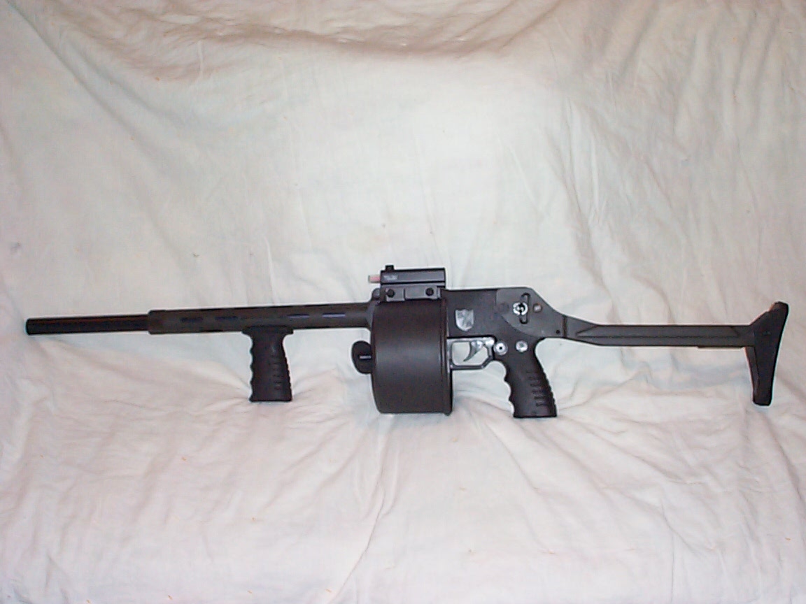  p data-id="gnwg3nostw">打击者霰弹枪(英语:striker,又称:哨兵武器