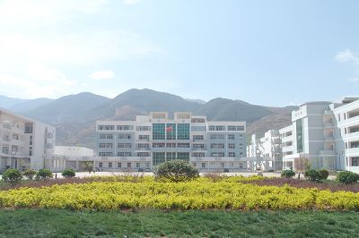  p> a target="_blank" href="/item/会泽实验高中/533446" data