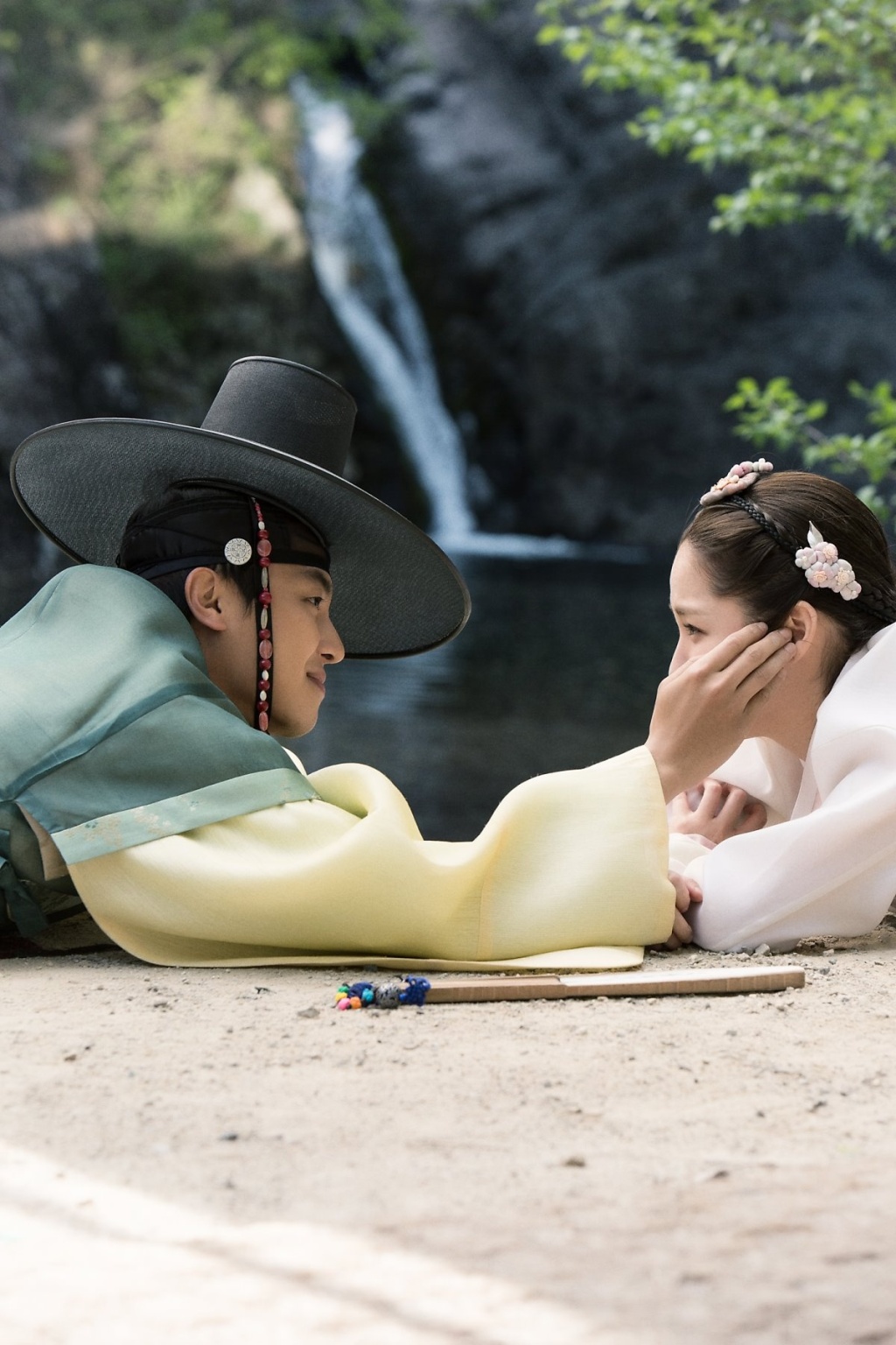  p>延宇振(         )1984年7月5日出生于韩国江原道江陵市,韩国男