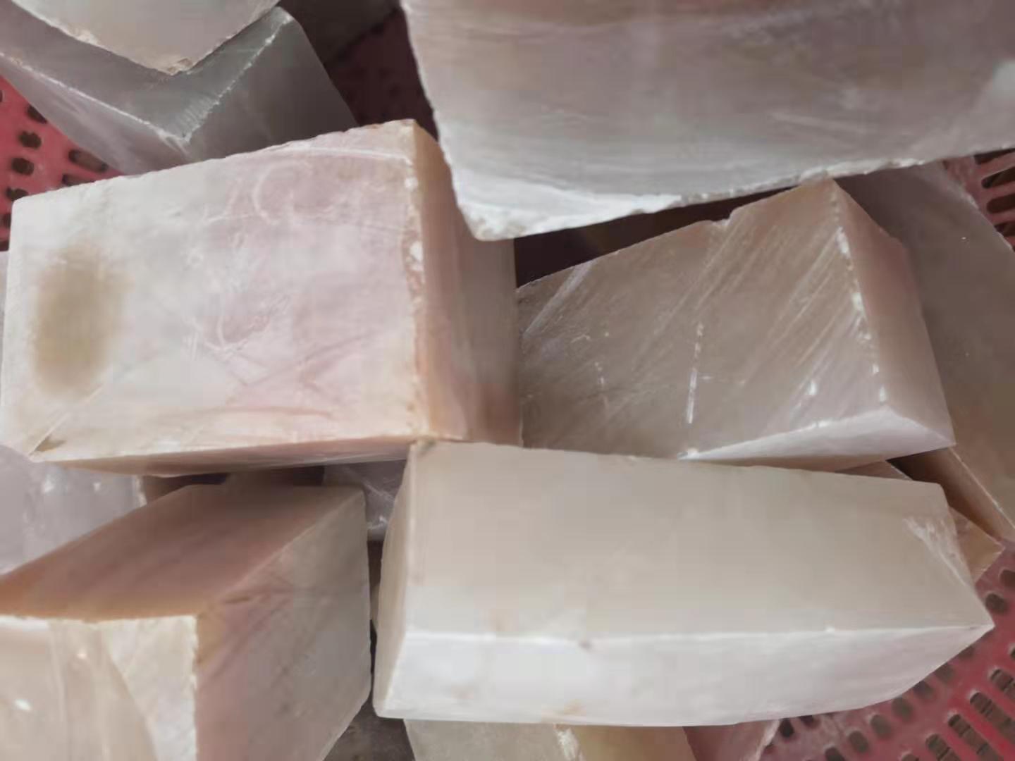 七彩雪玉