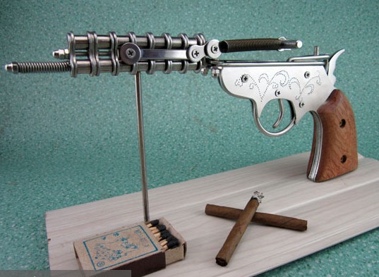 lemmaid="648672">玩具枪 /a>,以自行车链条为主要材料,以火柴为子 