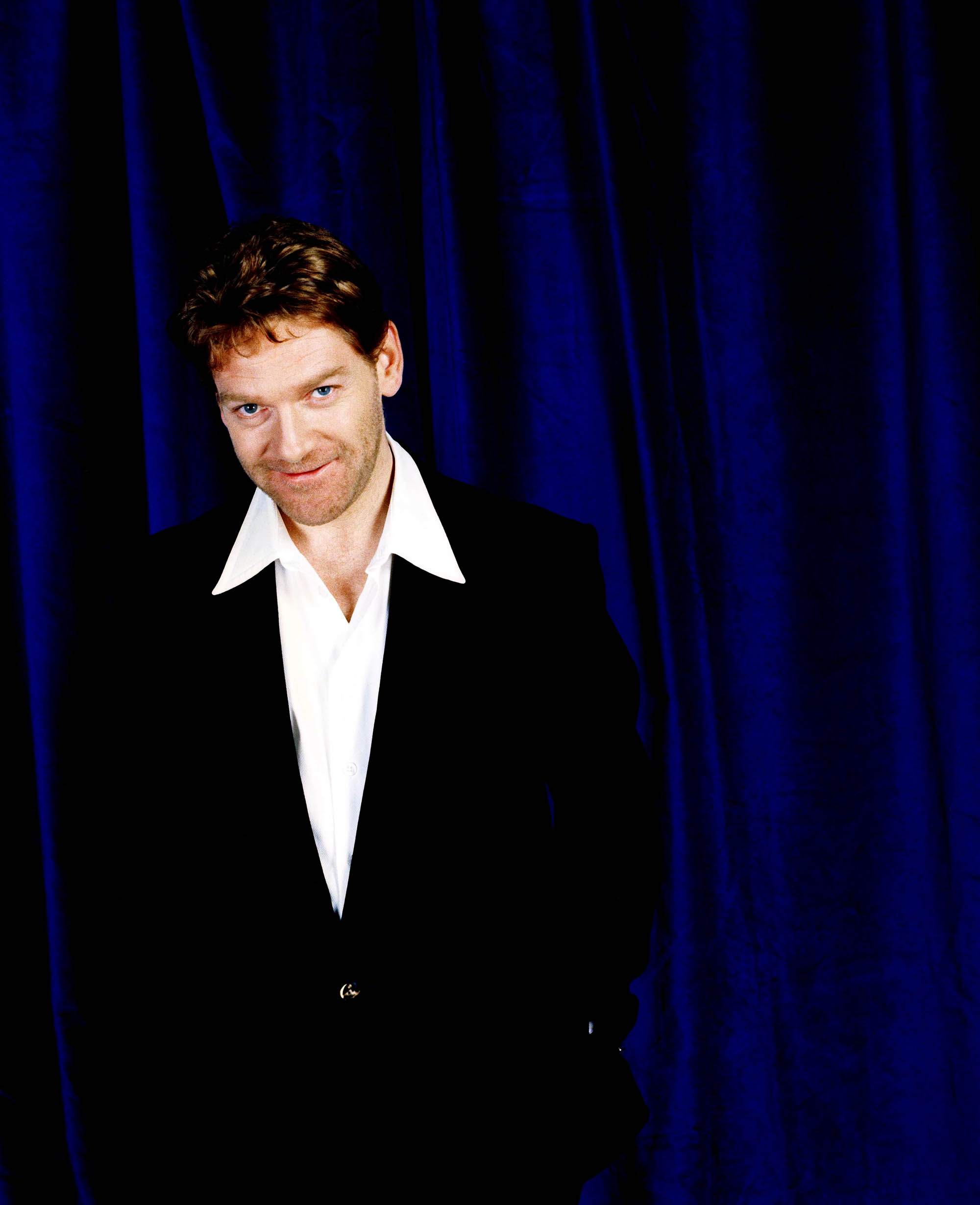  p>肯尼思·布拉纳,1960年12月10日出生于英国北爱尔兰贝尔法斯特