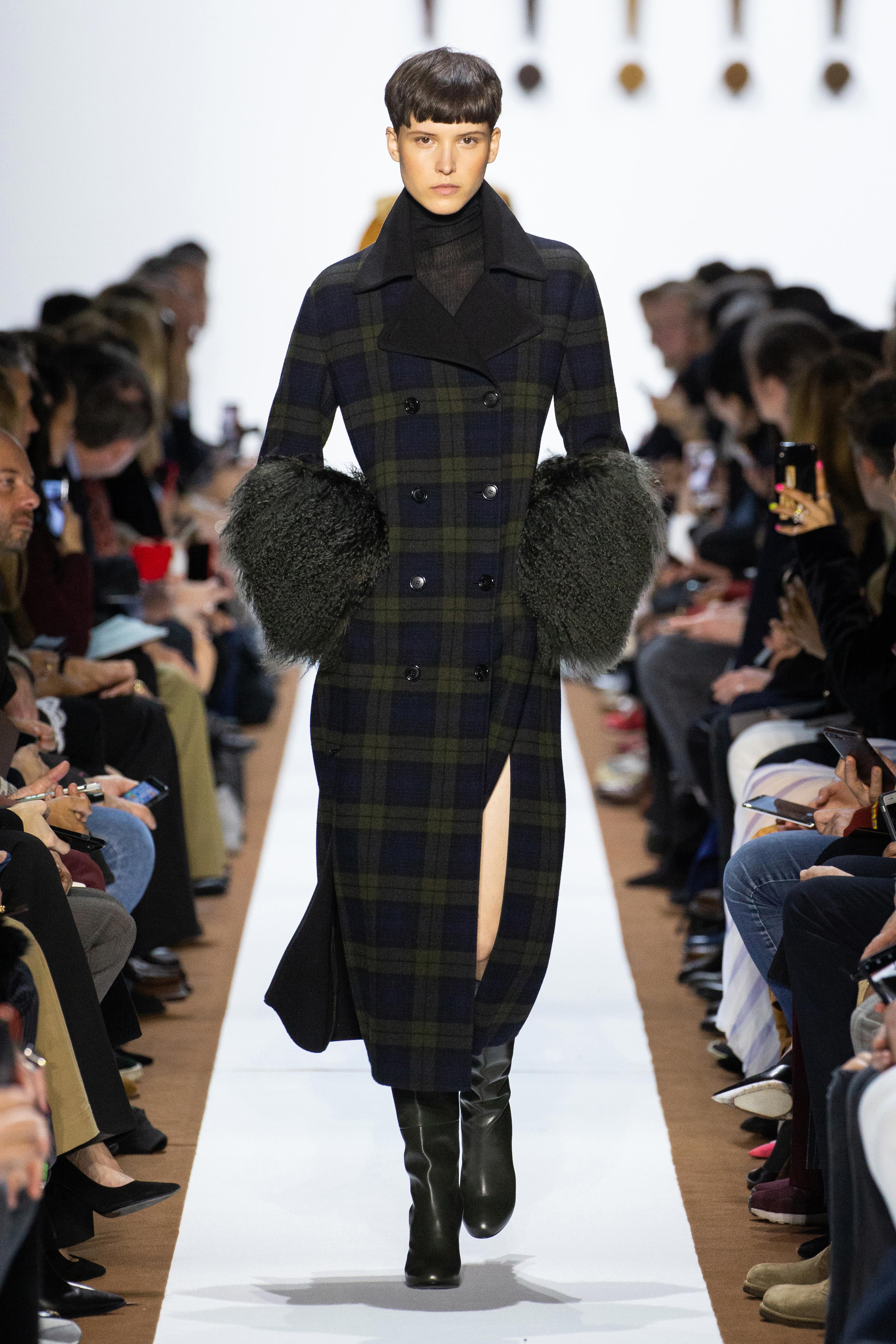 lemmaid="131482">瑞士 /a>一家族企业,是拥有80年制衣经验的服装品牌