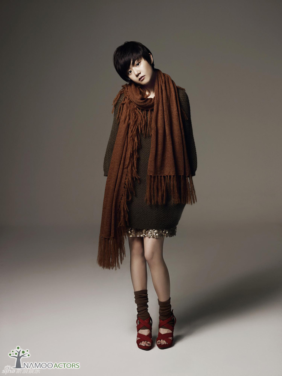  p> a target="_blank" href="/item/文瑾莹">文瑾莹 /a>,即文根英