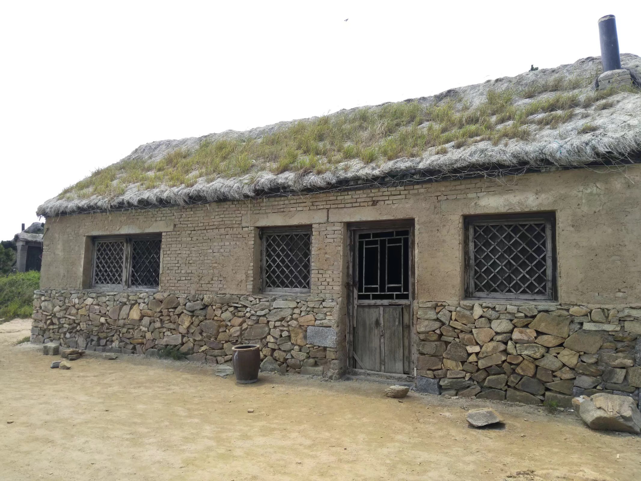  p>任家台民俗旅游度假村地处美丽的海滨城市——山东省日照市 a