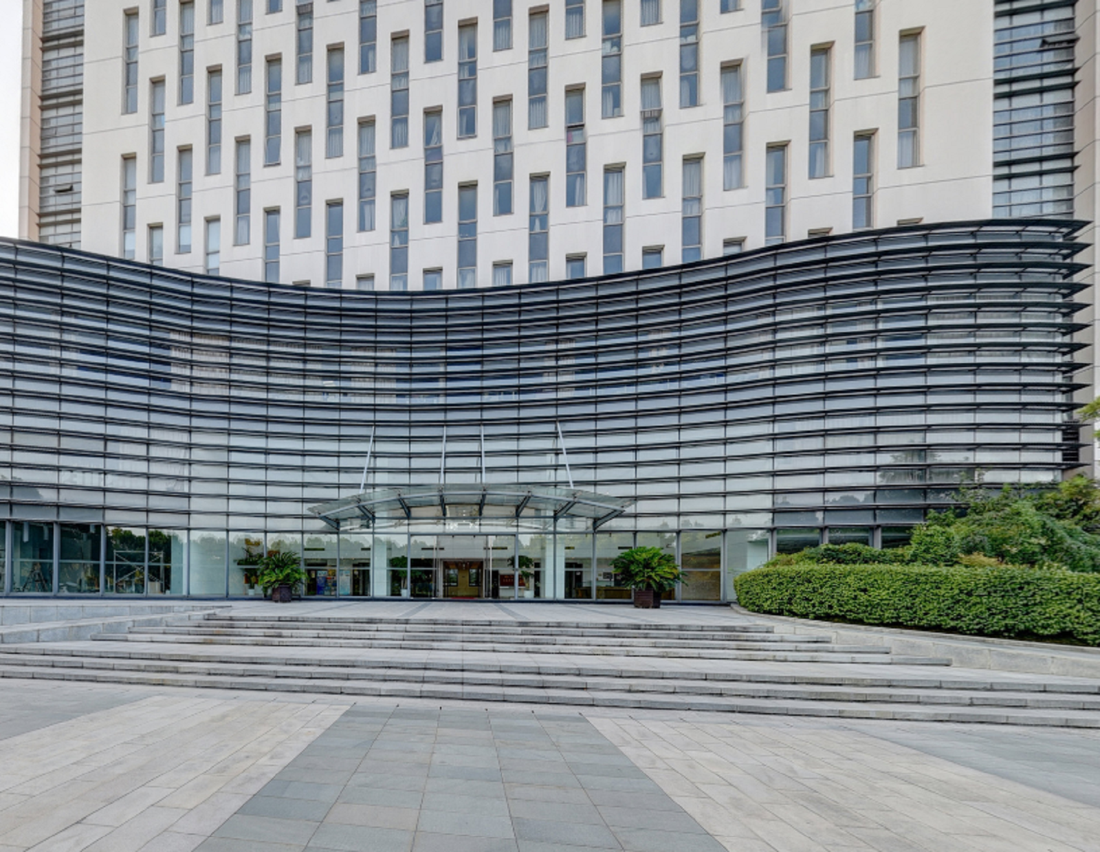  p>上海工程技术大学(shanghai university of engineering science)