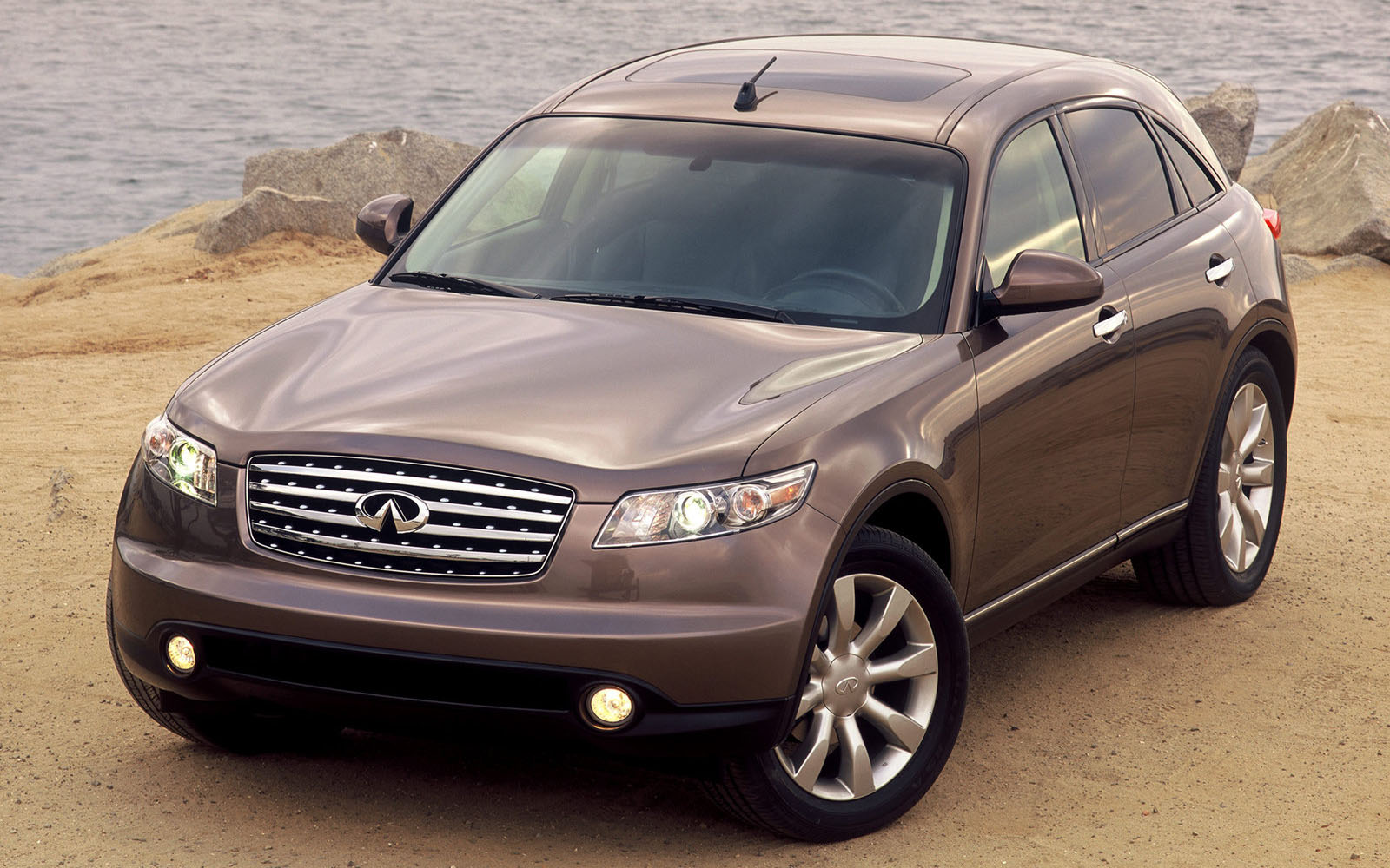  p>英菲尼迪fx45是一款轿车. /p>