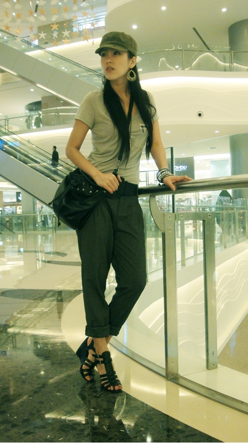  p>胡梦媛,1989年9月5日出生于辽宁,中国影视演员.