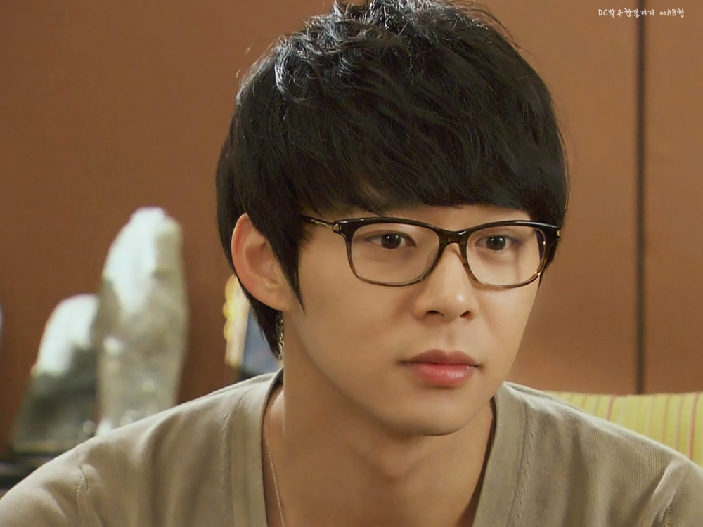  p>《屋塔房王世子》是韩国 a href="#" data-lemmaid="30553">sbs /a