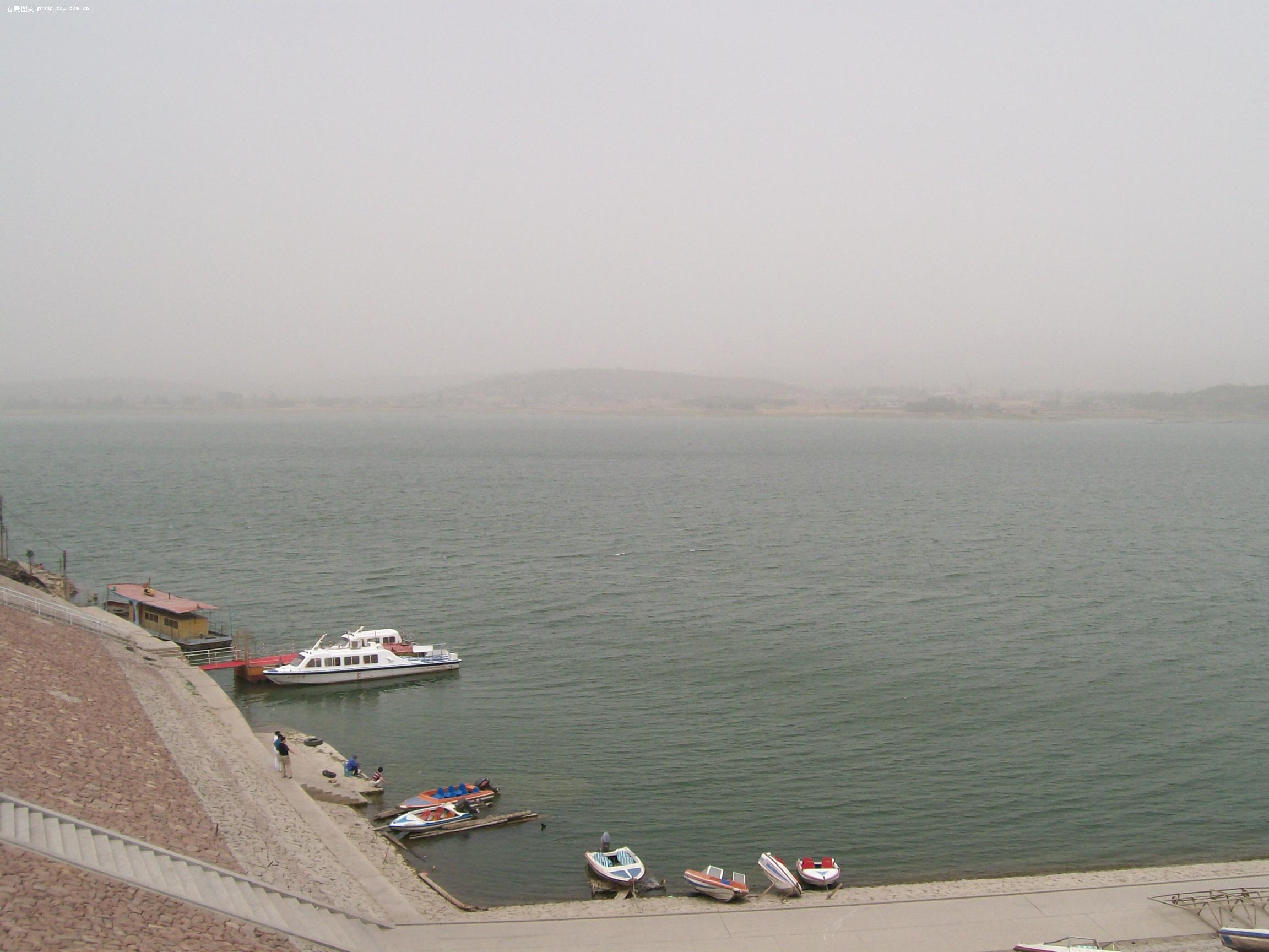 白沙湖风景区又称白沙水库,风景区位于<a