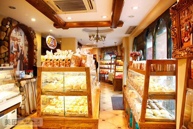  p>奥奇食品(长江北路店)是一家蛋糕西点店,位于新区新区长江北路178