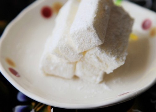 牛奶雪花糕