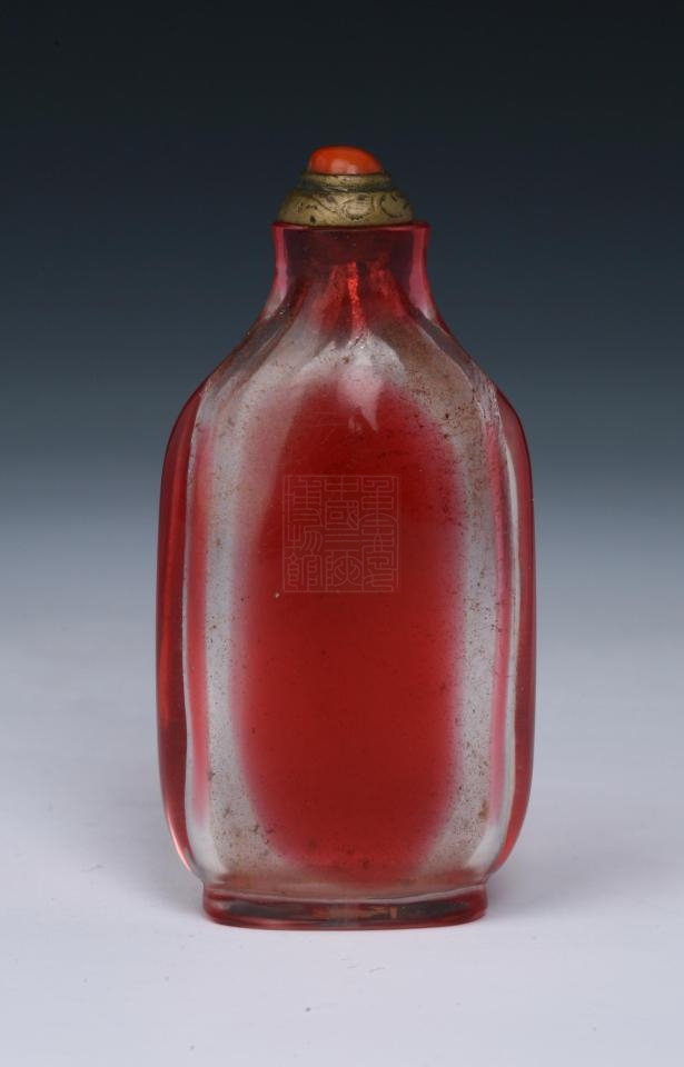 清粉红玻璃鼻烟壶