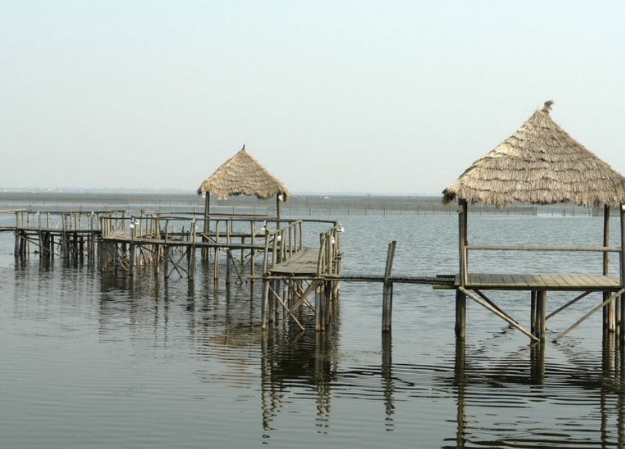  p>嬉子湖镇,隶属于安徽省 a target="_blank" href="/item/安庆市