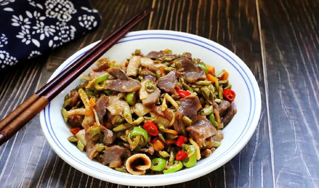 鸭肫炒青椒
