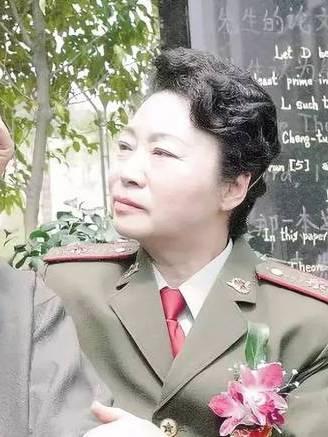 由昆
