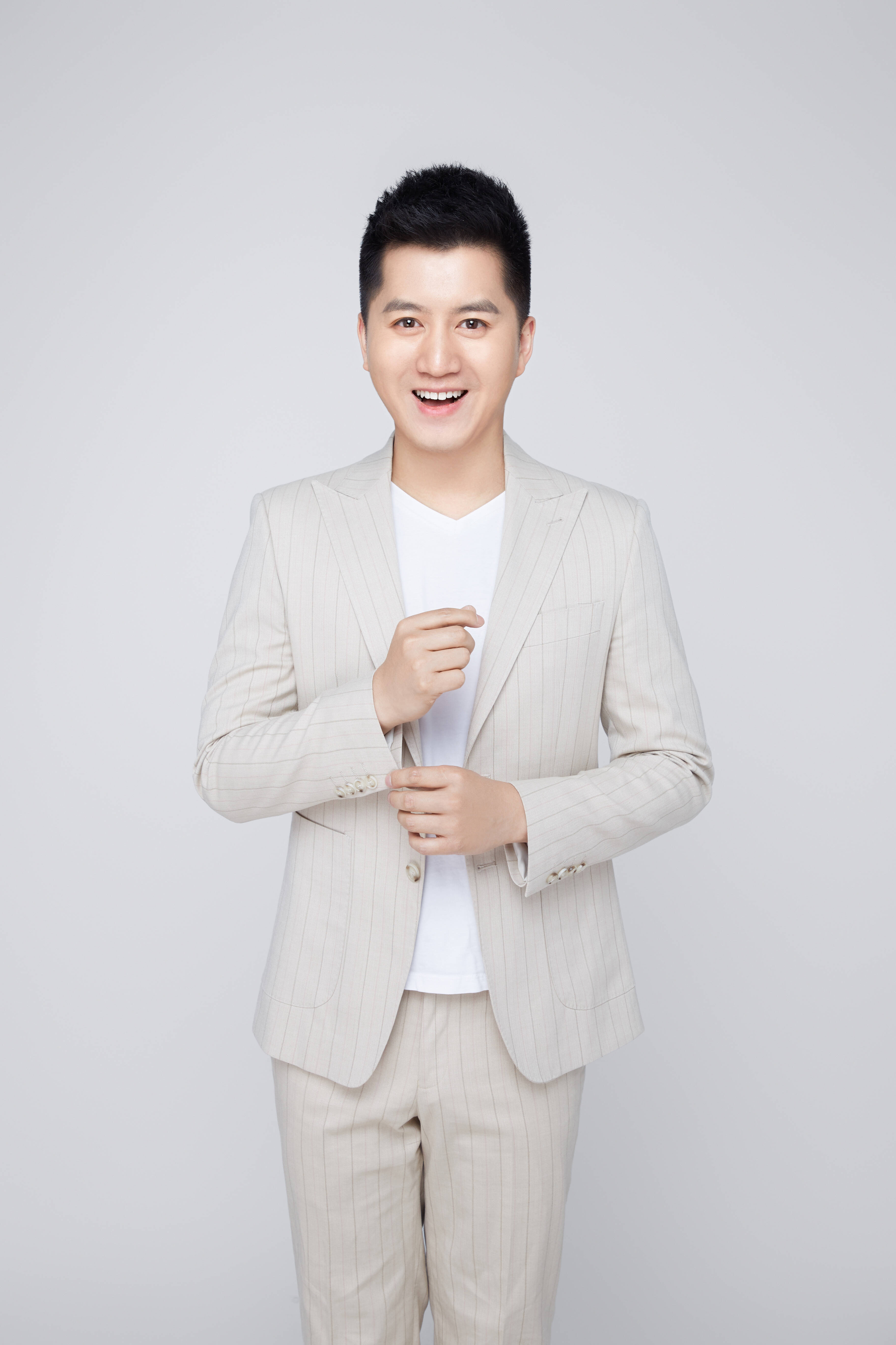 ="tfvvjnvkssdh">张珂,毕业于西南大学,山东广播电视台齐鲁频道主持人
