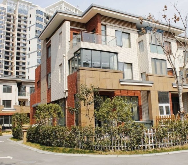  p>上隽嘉苑(别墅)位于上海市嘉定南翔,总建筑面积212500,总占地面积