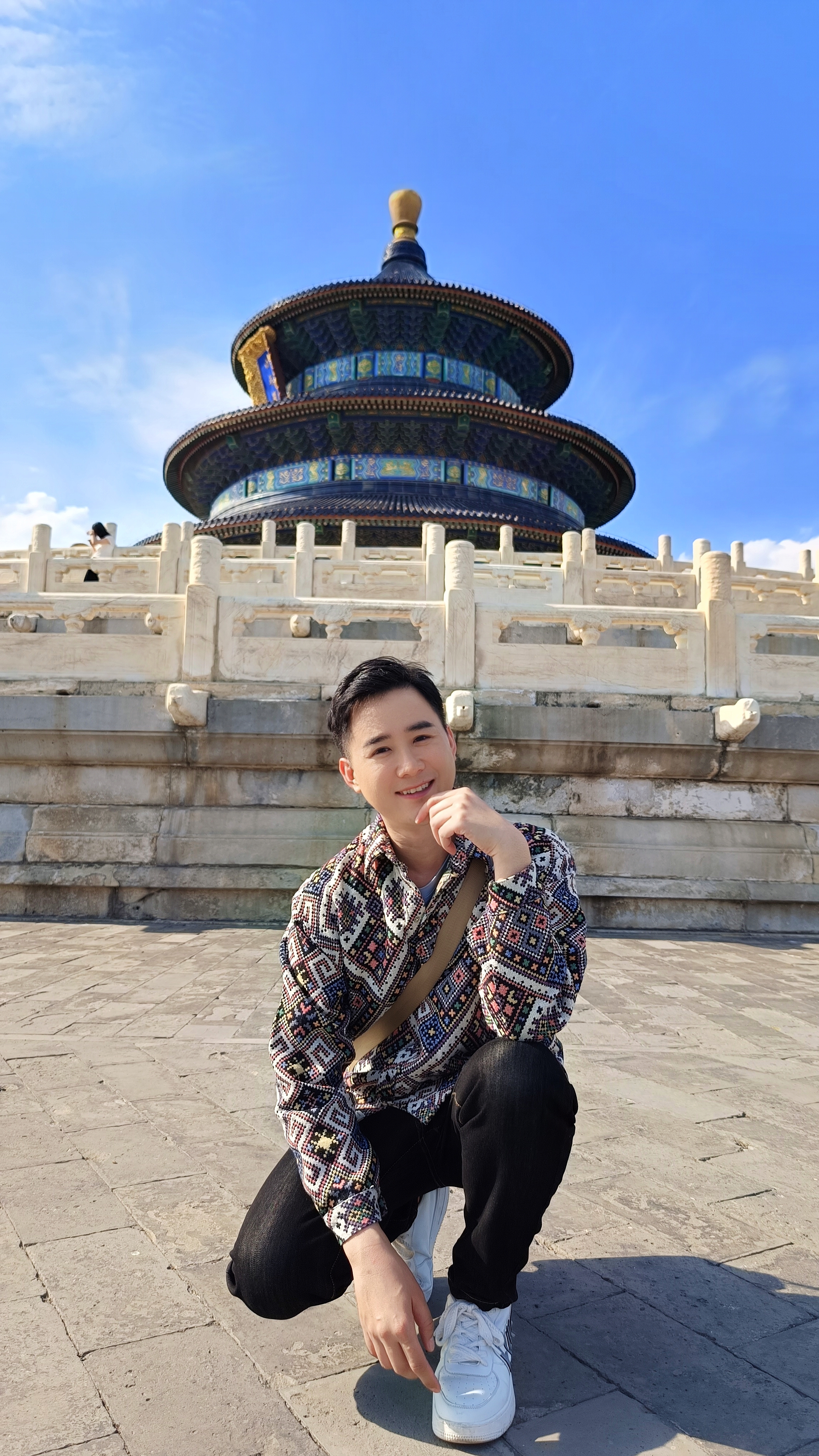 孔雀哥哥,原名刀阁李拉