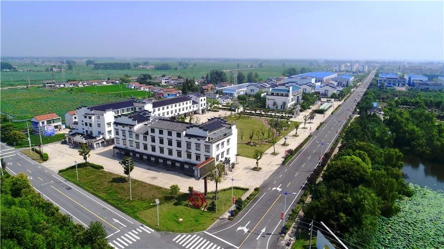  p>鲁垛镇,江苏省扬州市宝应县下辖镇,地处宝应县中部,东连广洋湖镇