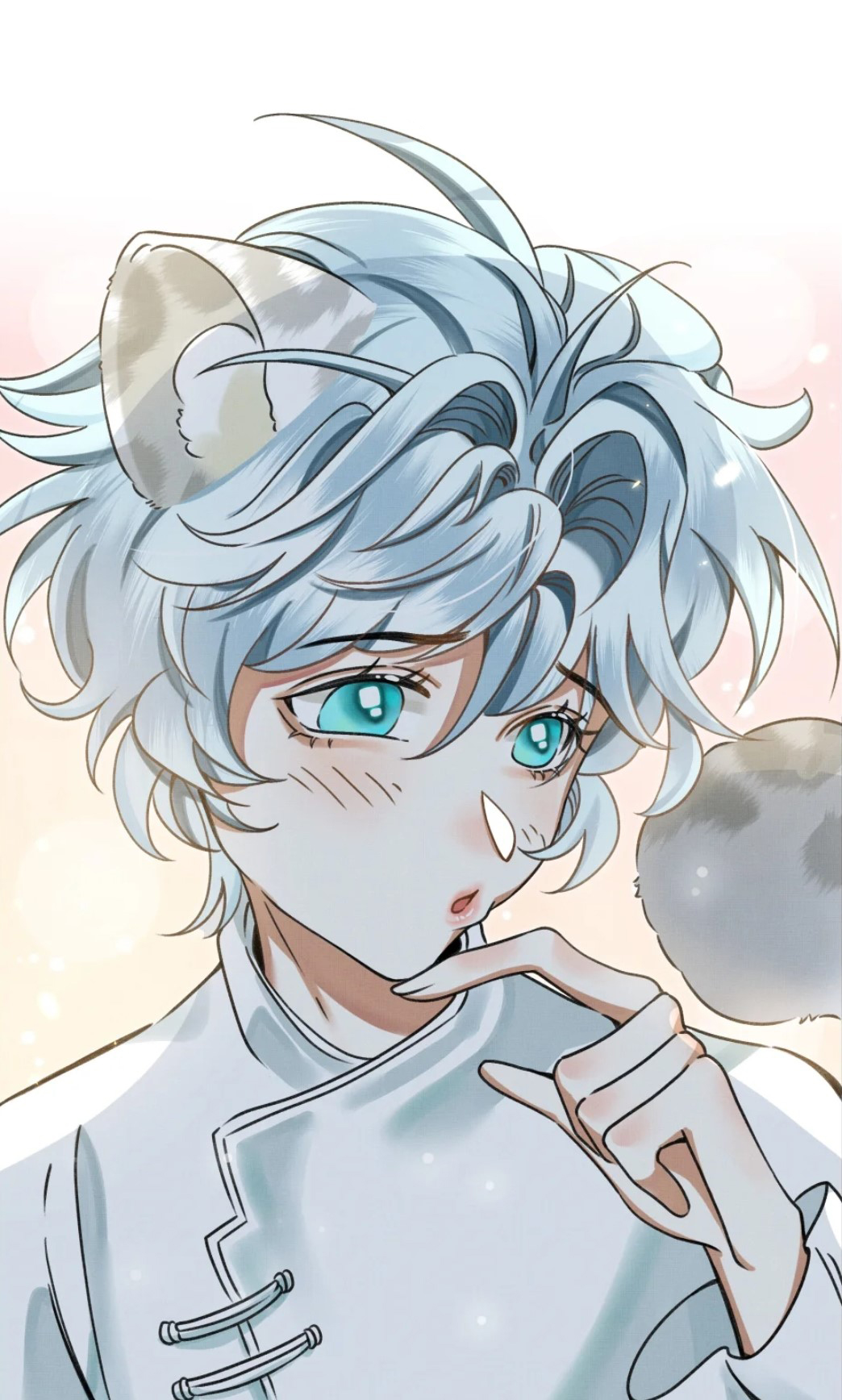 雪豹喜欢咬尾巴