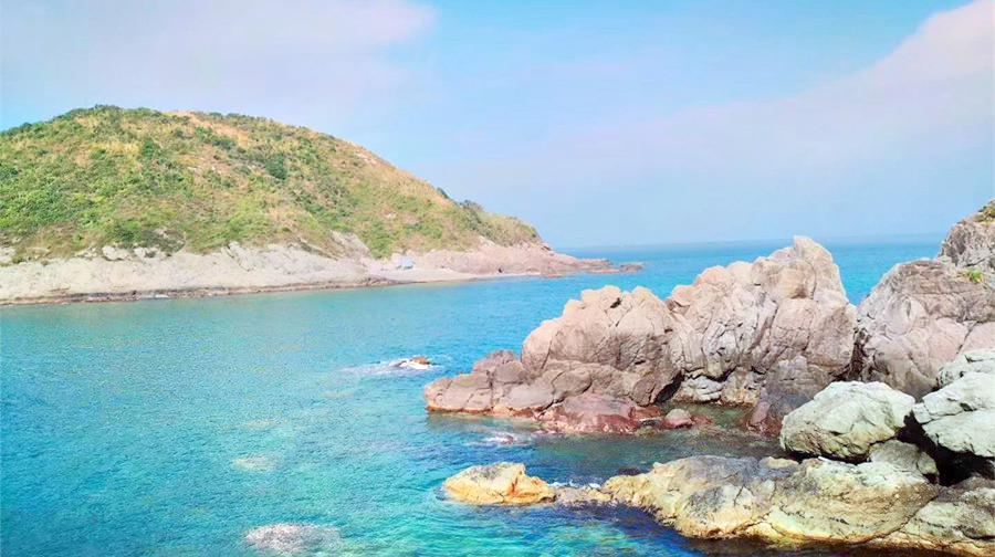  p data-id="t0yjcsdevuyv">小星山位于惠州市惠东县. /p>