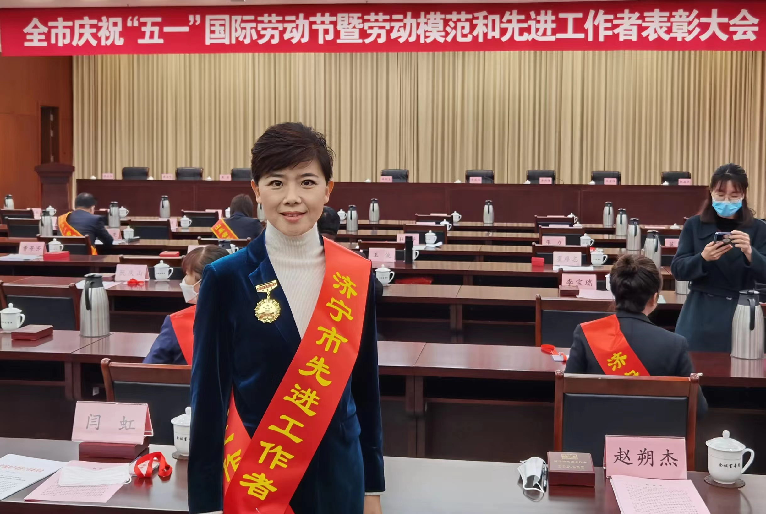 闫虹访谈