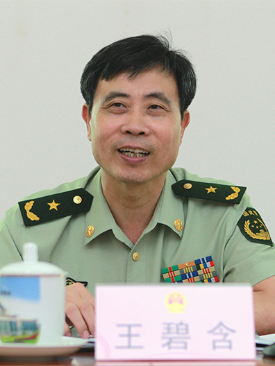 福建惠安人,中共党员,中国人民解放军西安政治学院军事法学专业毕业