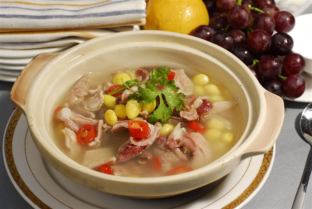 白果马蹄炖猪肚