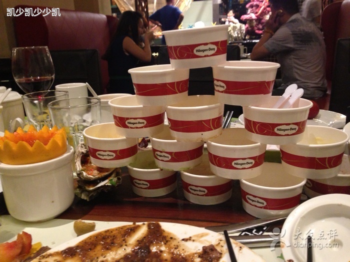  p>广州四海一家美食城重庆店是一家餐馆,位于重庆市江北区嘴文华街