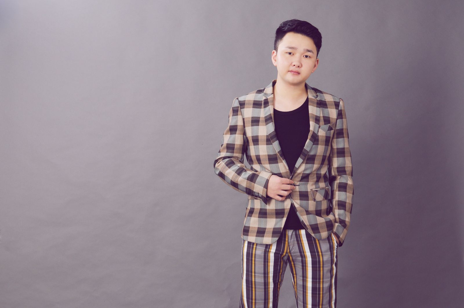  p>《寄托给冬天》是歌手 a target="_blank" href="/item/王飞