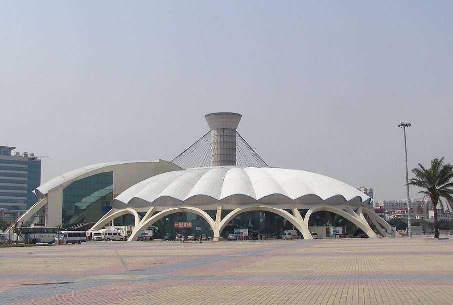  p data-id="gnwin9194r">珠海体育中心场馆是按照国际标准规划设计