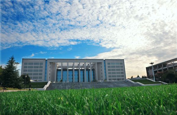 西北大学研究生院