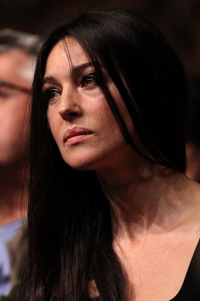  p>莫妮卡·贝鲁奇 i>(monica bellucci) /i>,1964年9月30日出生于