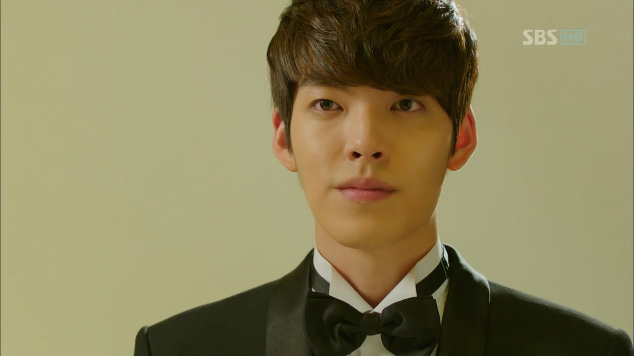  p>金宇彬(         ),本名"金贤中",1989年7月16日出生于韩国首尔