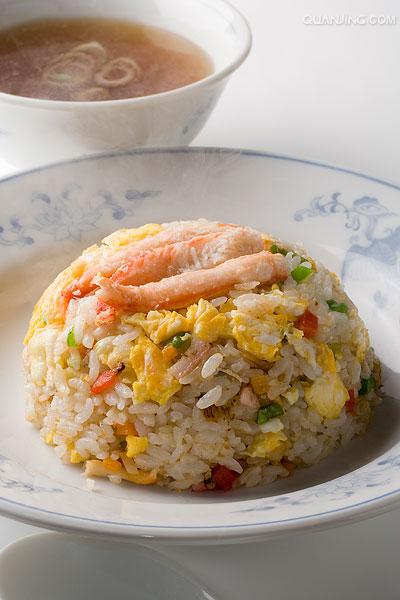  p>蟹肉炒饭是 a href="#" data-lemmaid="207811">广东 /a>一带的