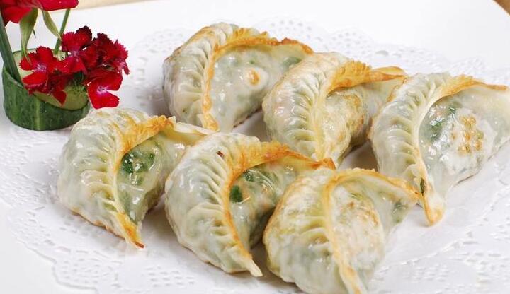 木耳韭菜煎饺