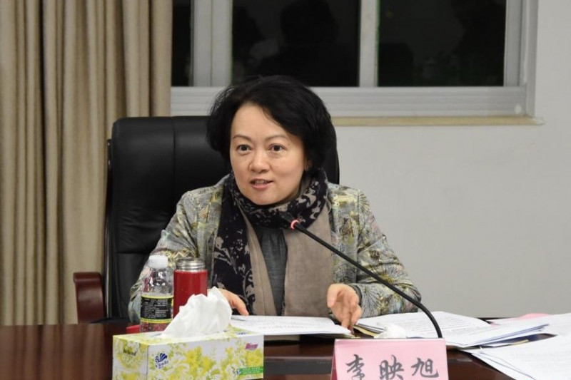  p data-id="gnble0v3bz">李映旭,女,1969年11月出生,贵州思南人, a