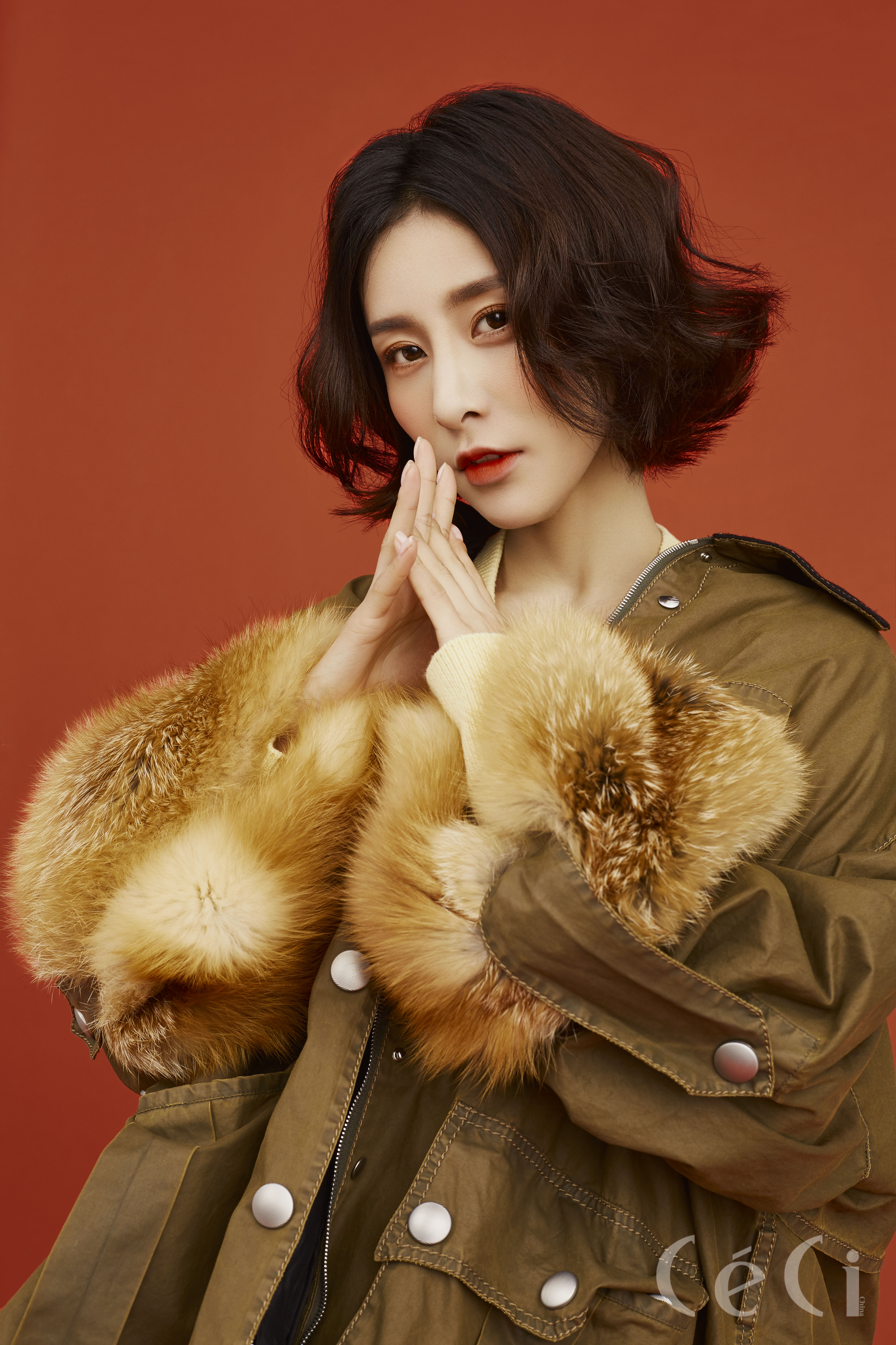  p>贾青,1986年11月2日出生于陕西省西安市,中国内地影视女演员,歌手