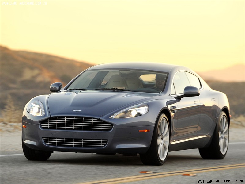  p>阿斯顿·马丁rapide是英国汽车品牌阿斯顿·马丁于2010年年初推出