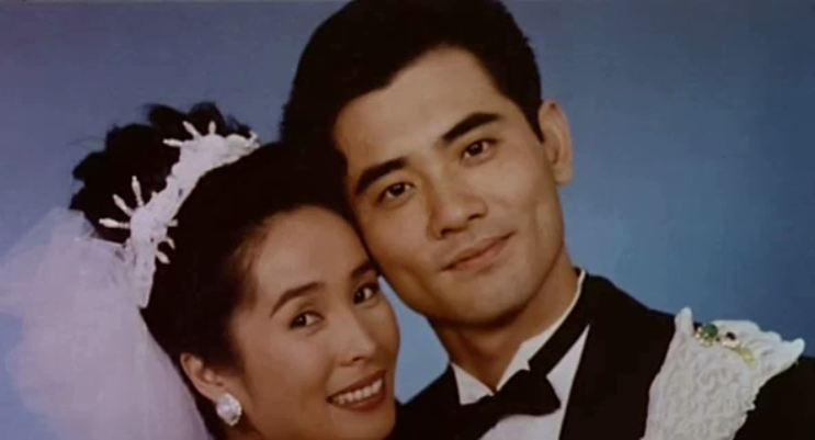 《喜宴》是由 a target="_blank" href="/item/李安/16812" data