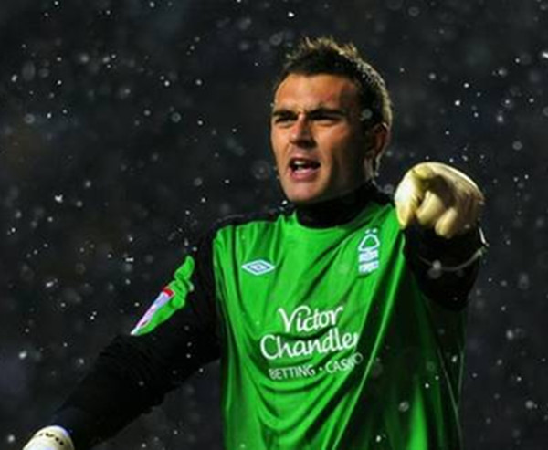  p>李·坎普(lee camp,1984/08/22),出生于英格兰东米德兰兹的德比,是