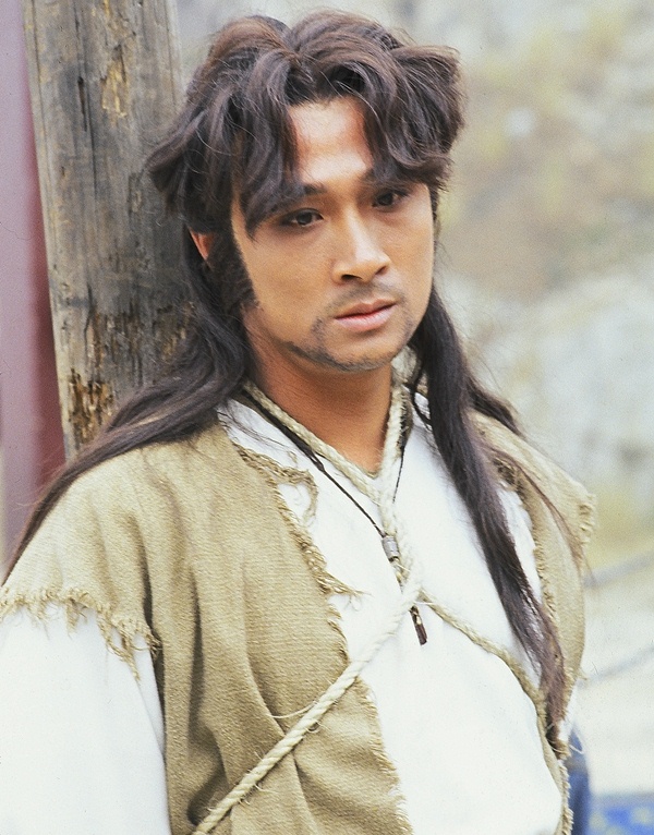 《大地飞鹰》是 a target="_blank" href="/item/香港无线电视