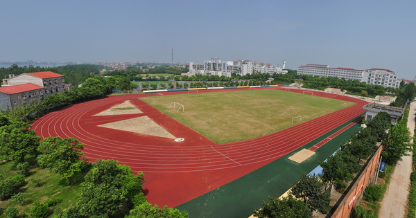1 middle school),简称钟祥一中,位于湖北省 a target="_blank" href=