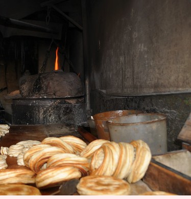 id="gnwsala30j">罗圈烧饼是河北沧州地区的传统风味小吃,主要在河 