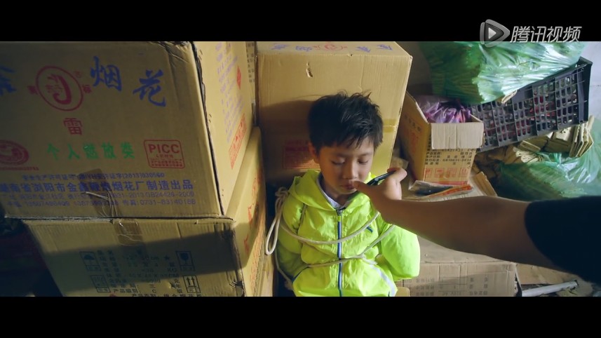 ">《小明和他的小伙伴们》是金色坦克,谷时代共同出品的网剧,由魏子煜